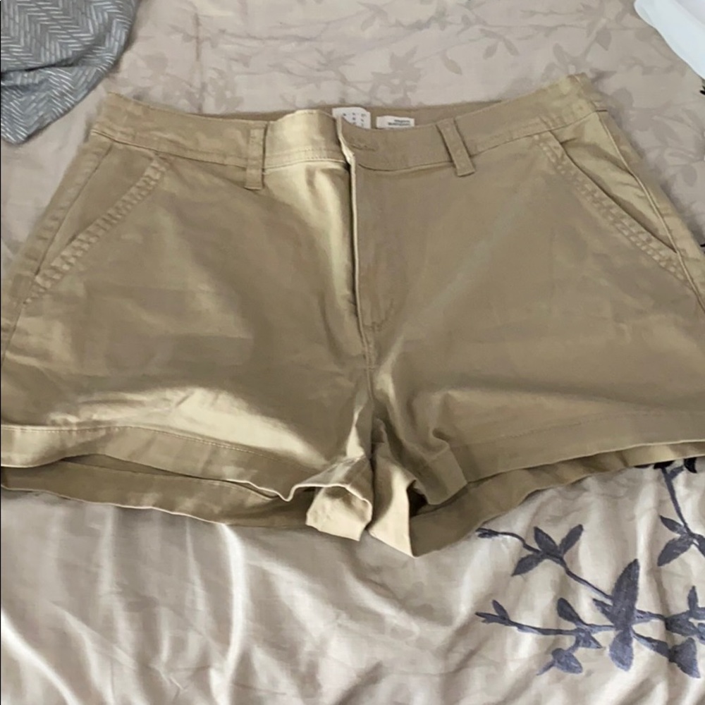 Khaki shorts